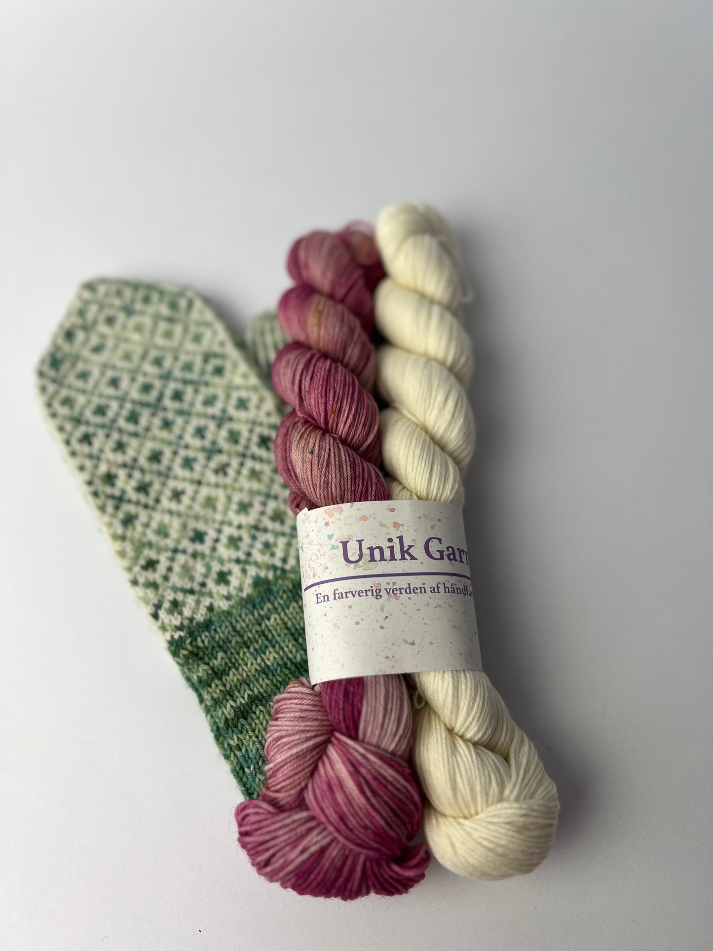 Vantekit “Kirsebær blomst” til Katrin Mittens fra KnitLidt