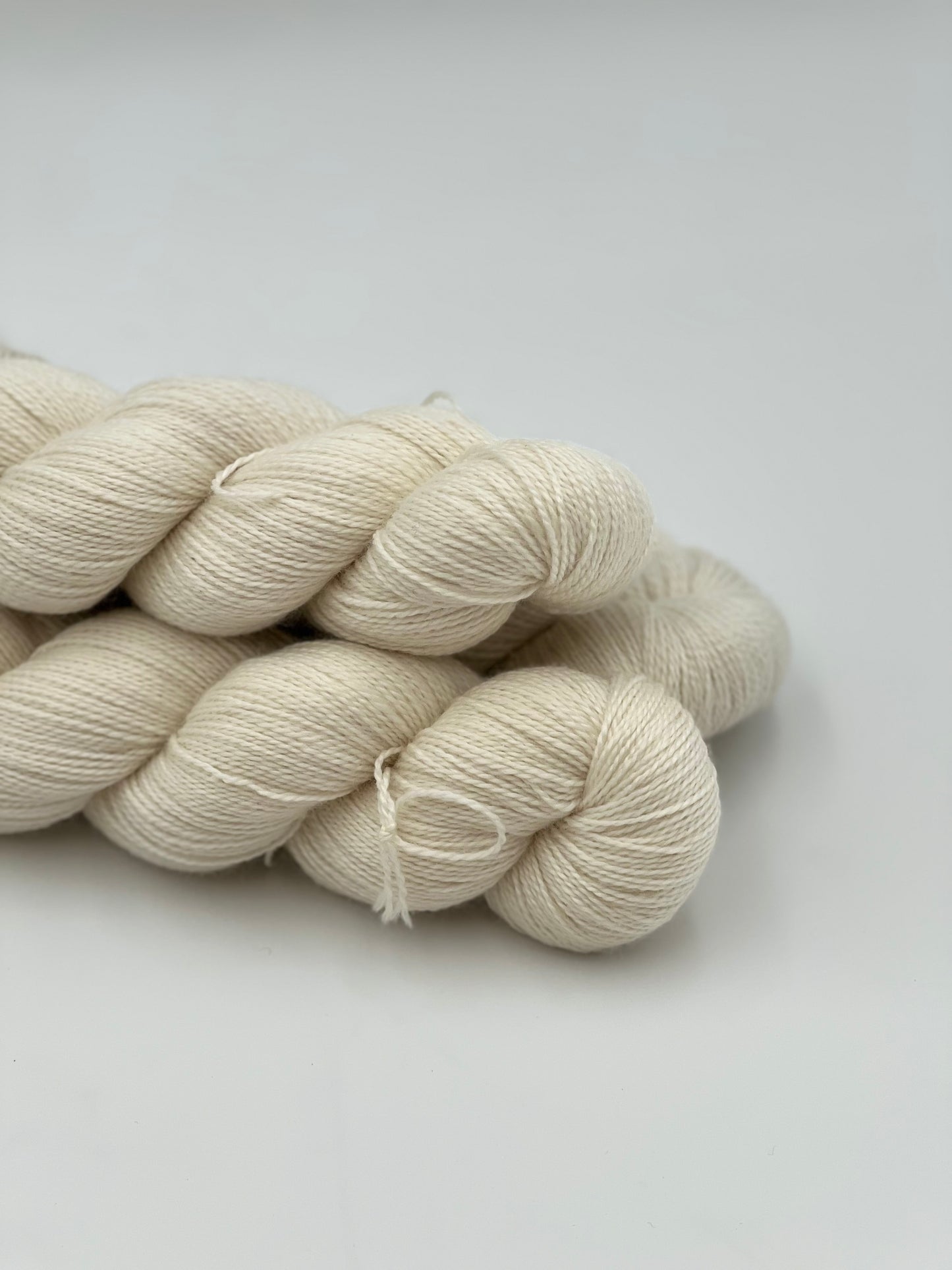 Unik Garn Silky Falkland - Ufarvet