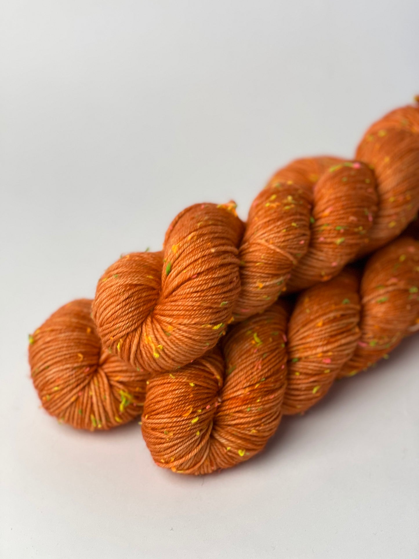Unik Garn Neon Tweed DK - Kaki