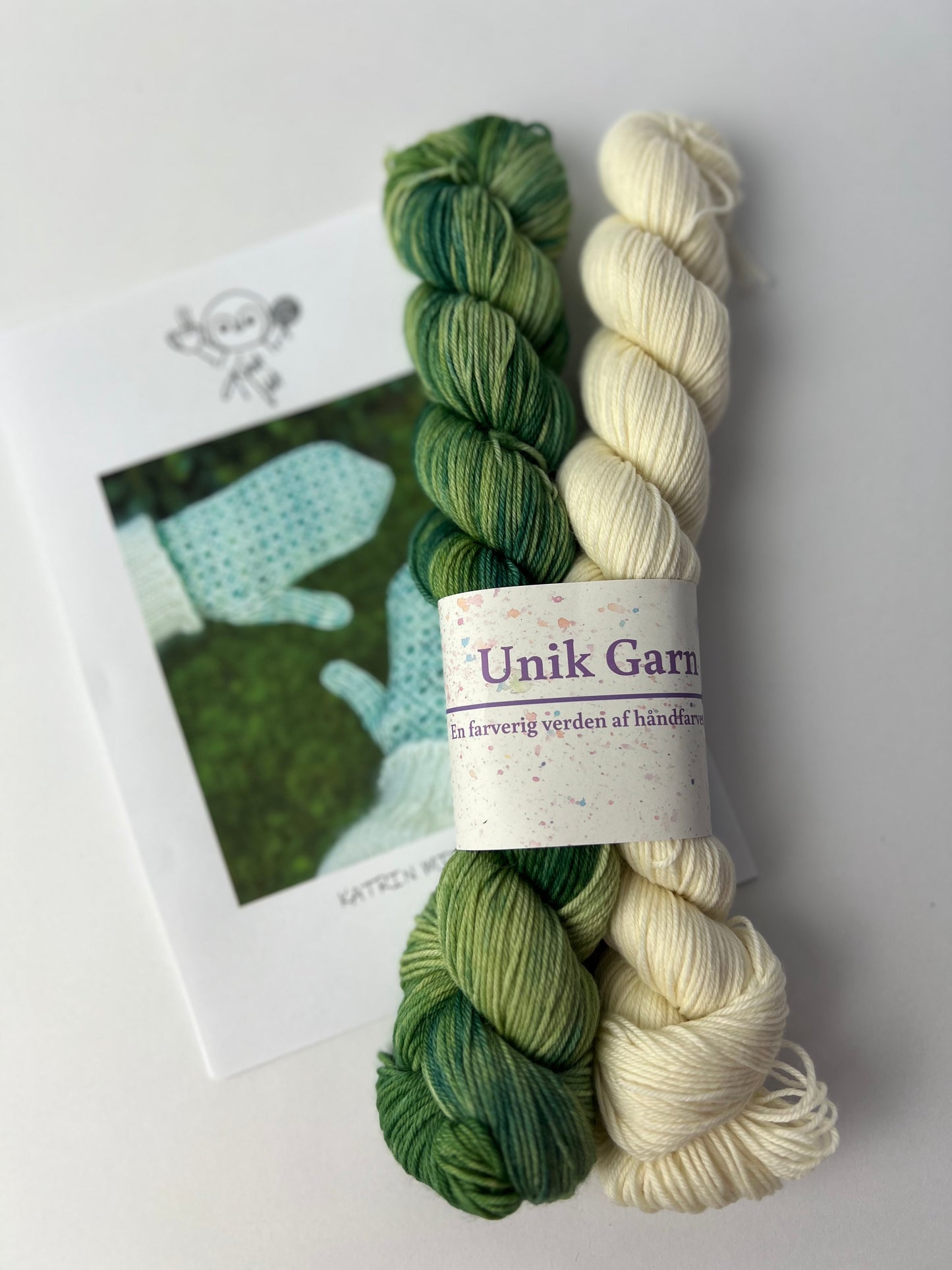 Vantekit “Grønne Blade” til Katrin Mittens fra KnitLidt