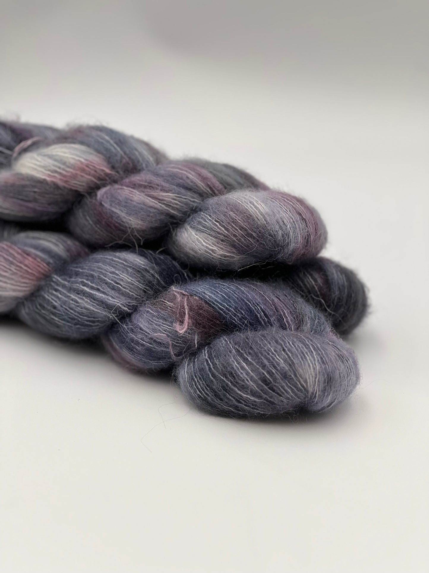 Unik Garn Delux Fluff - Due