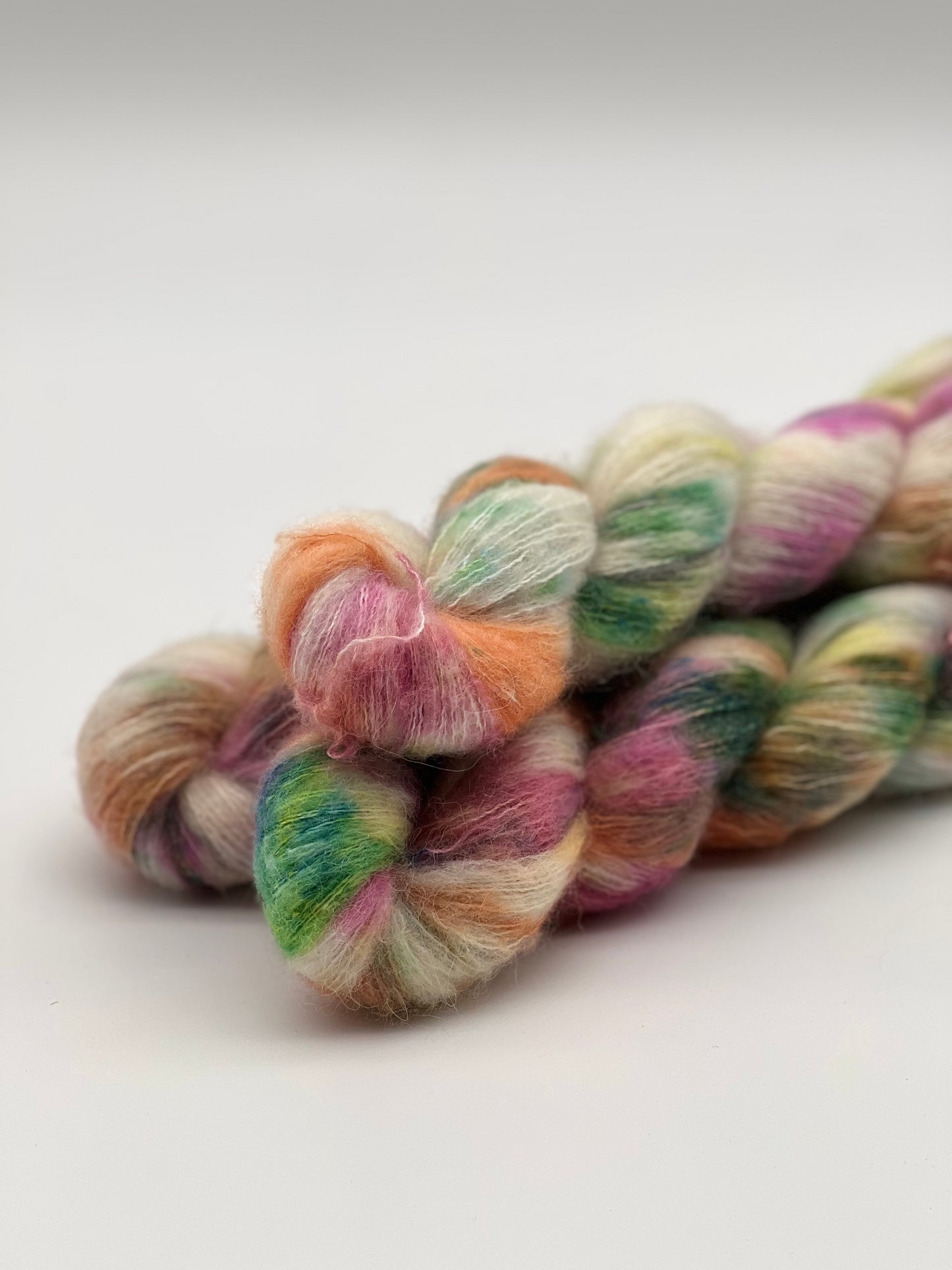 Unik Garn Delux Fluff - Spring Love