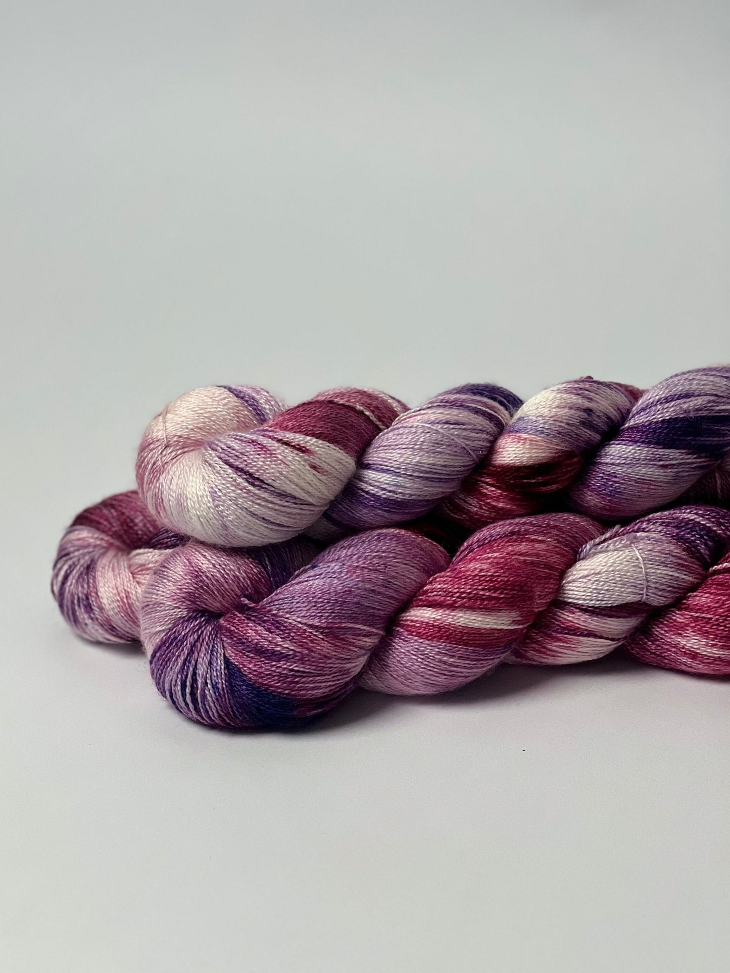 Unik Garn Silk Lace - Granatæble