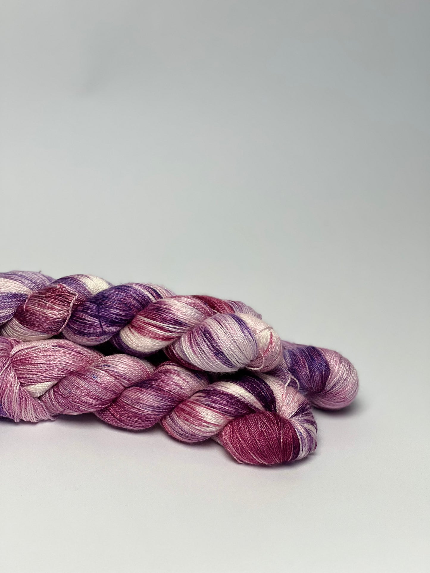 Unik Garn Silk Lace - Granatæble