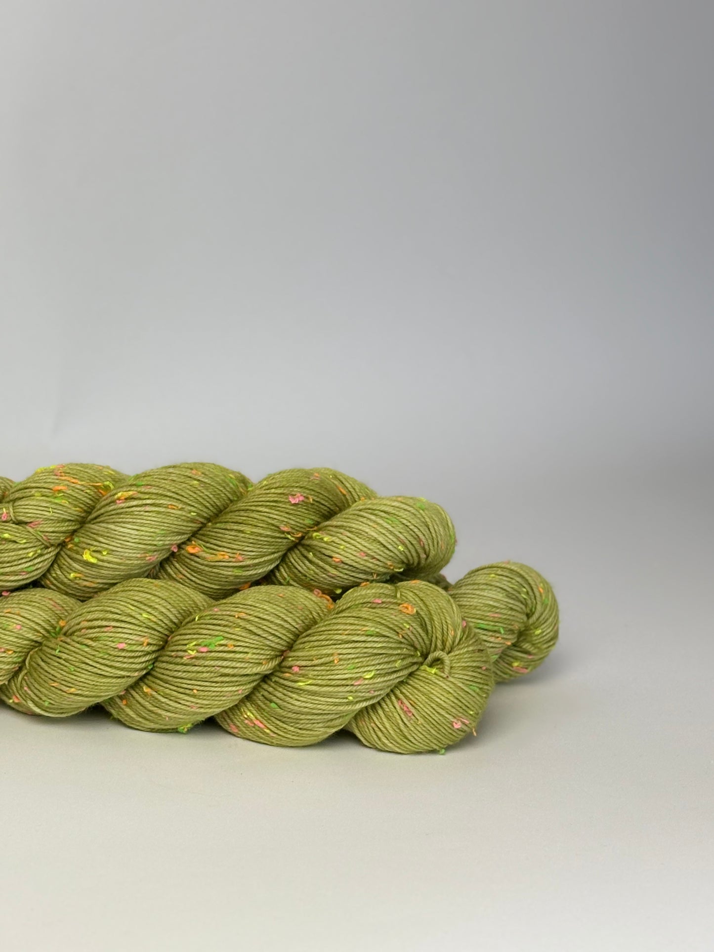 Unik Garn Neon Tweed DK - Key Lime