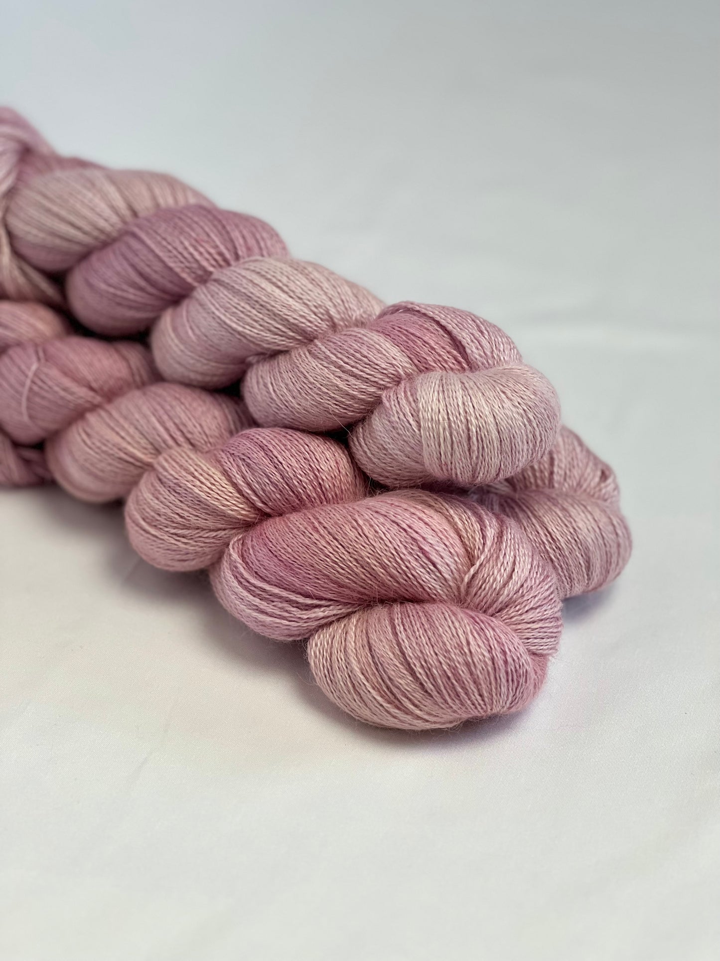 Unik Garn Angel Delight Lace - Ærteblomst