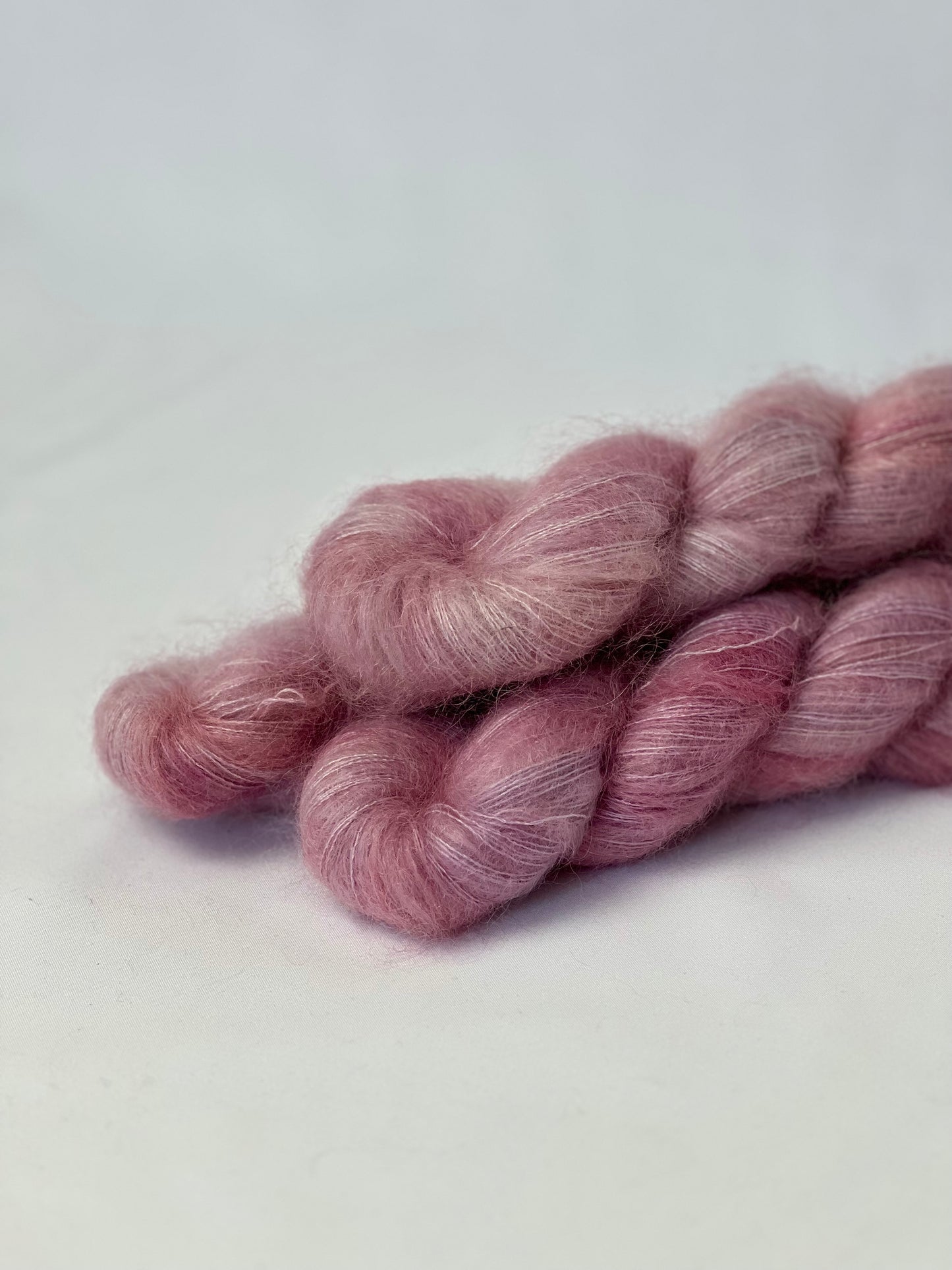 Unik Garn Silk Mohair - Ærteblomst