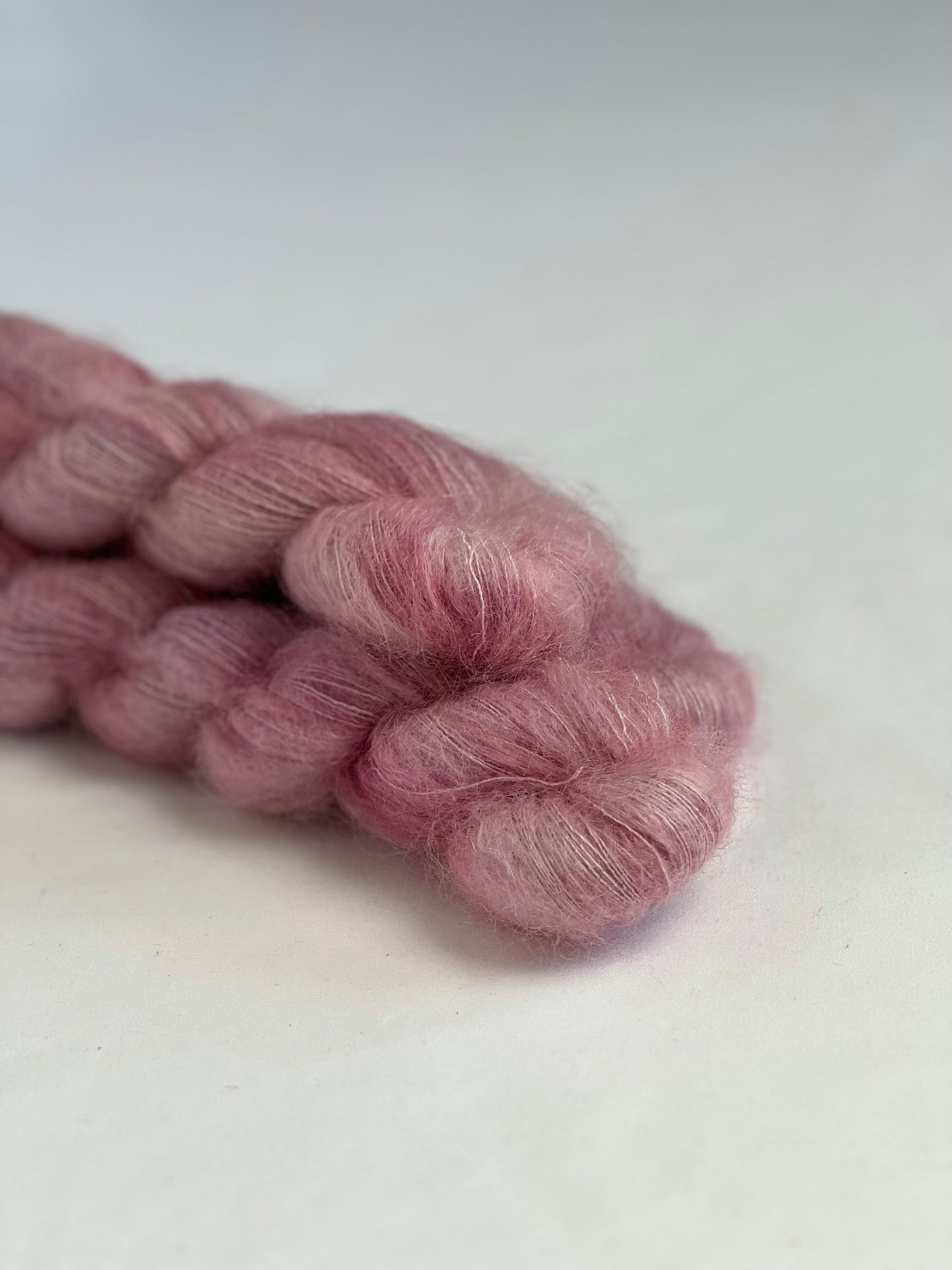 Unik Garn Silk Mohair - Ærteblomst
