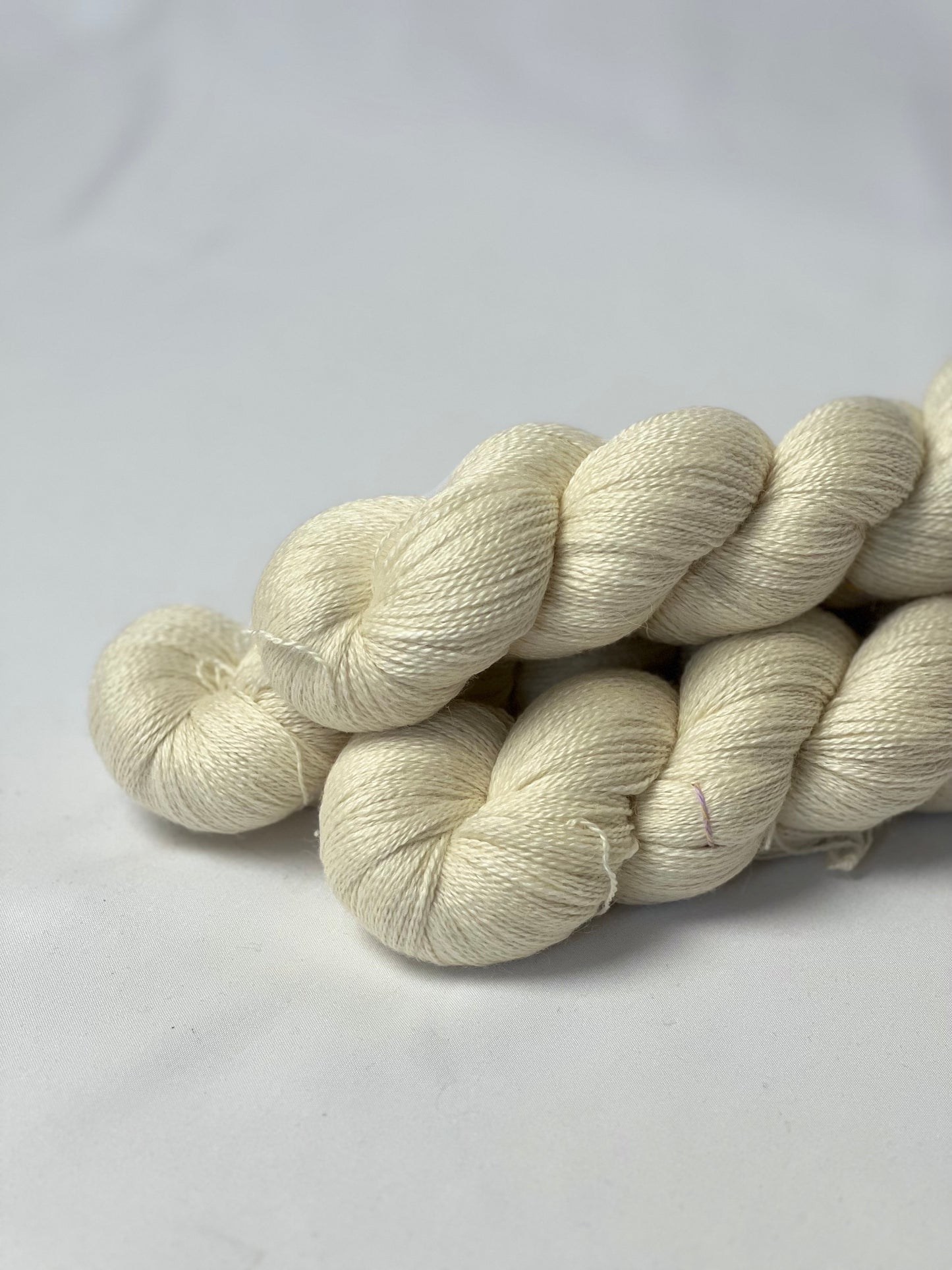 Unik Garn Angel Delight Lace - Ufarvet