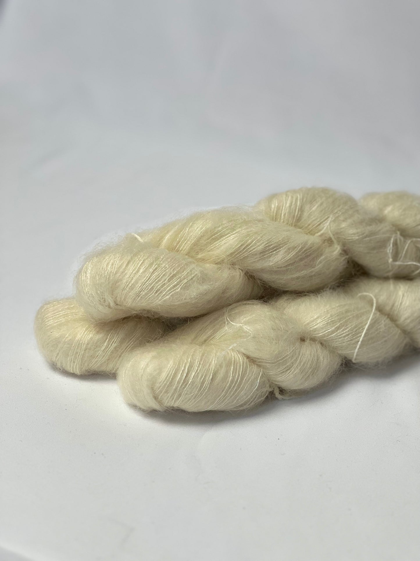 Unik Garn Silk Mohair - Ufarvet