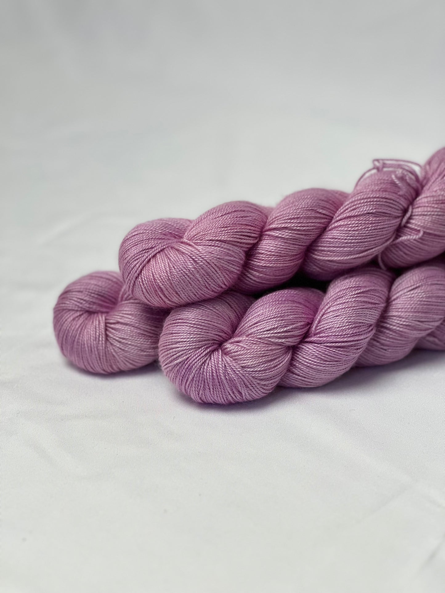 Unik Garn Silky Cashmere - Ærteblomst