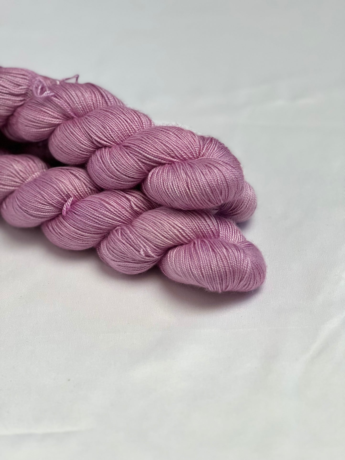 Unik Garn Silky Cashmere - Ærteblomst