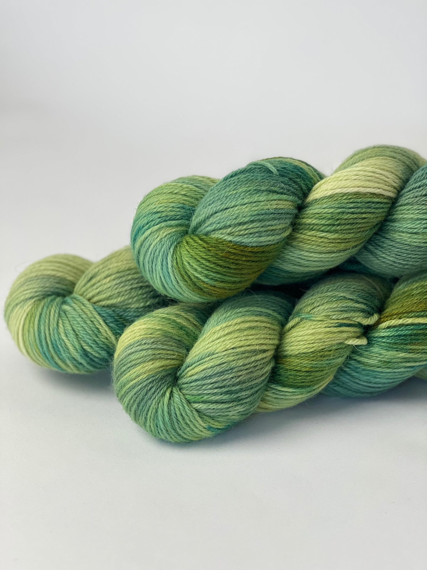 Unik Garn Peruvian Highland Wool DK - Grønne Blade
