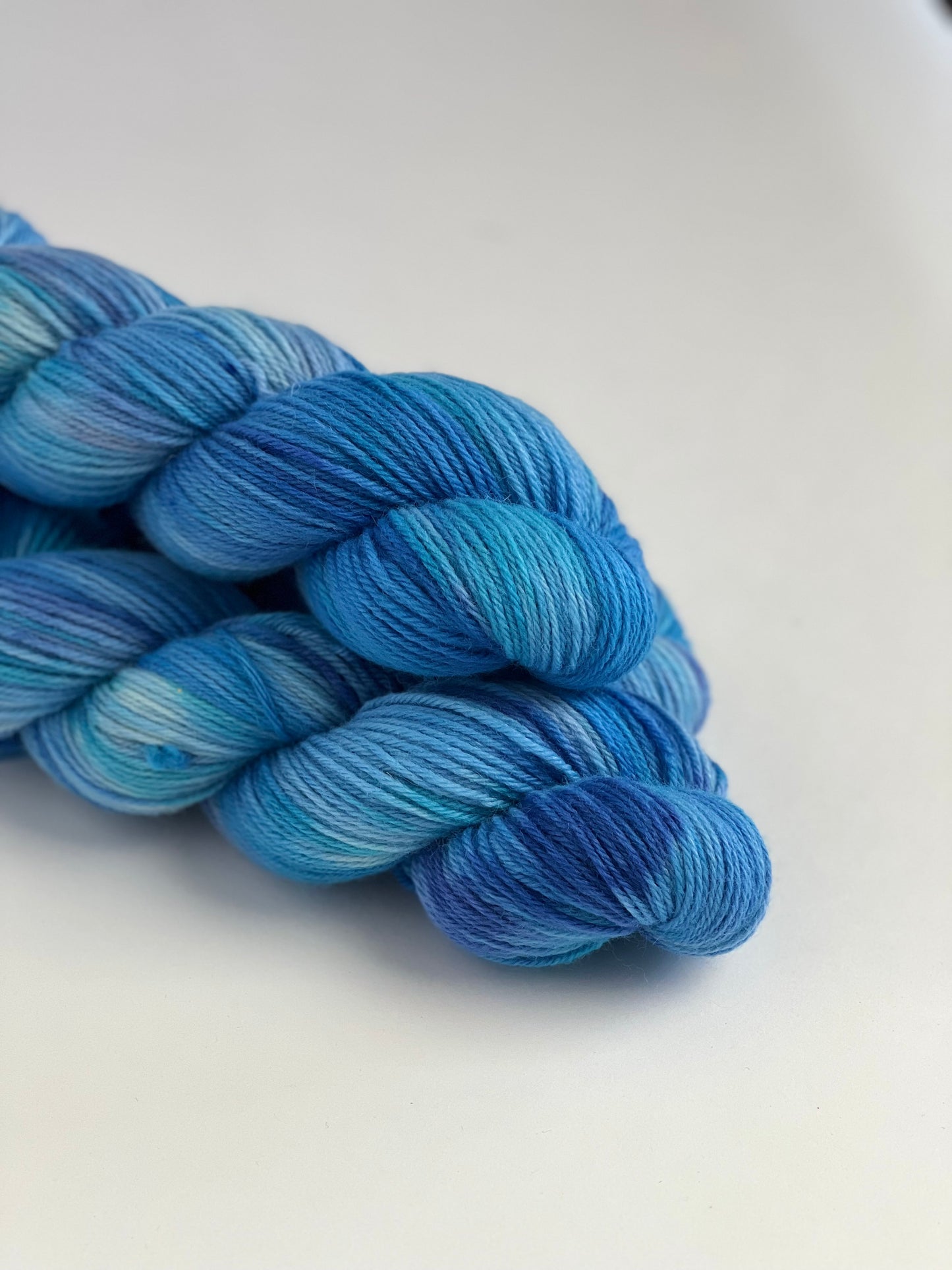 Unik Garn Peruvian Highland Wool DK - Blå Delfin