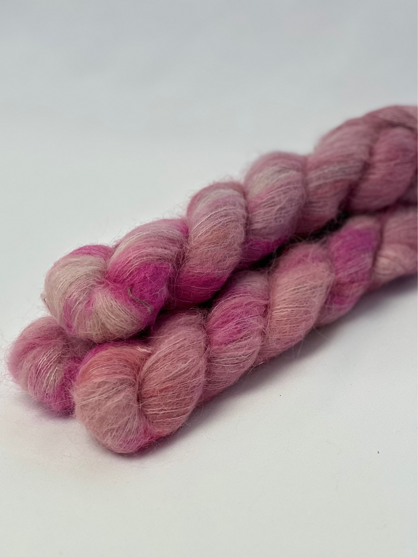 Unik Garn Suri Silk - Orkide