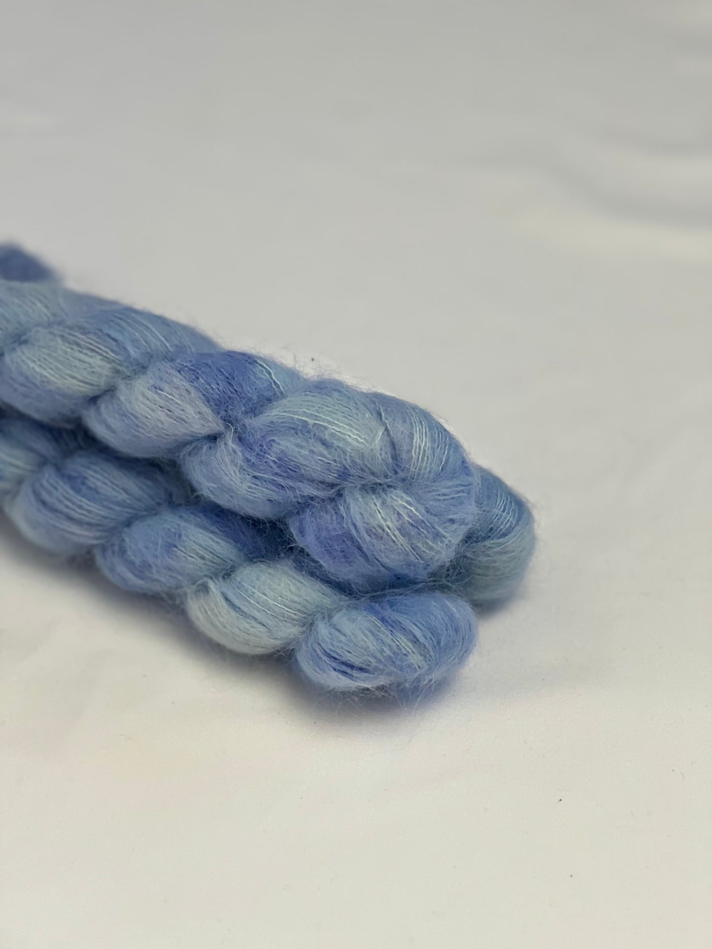 Unik Garn Suri Silk - Blåbær