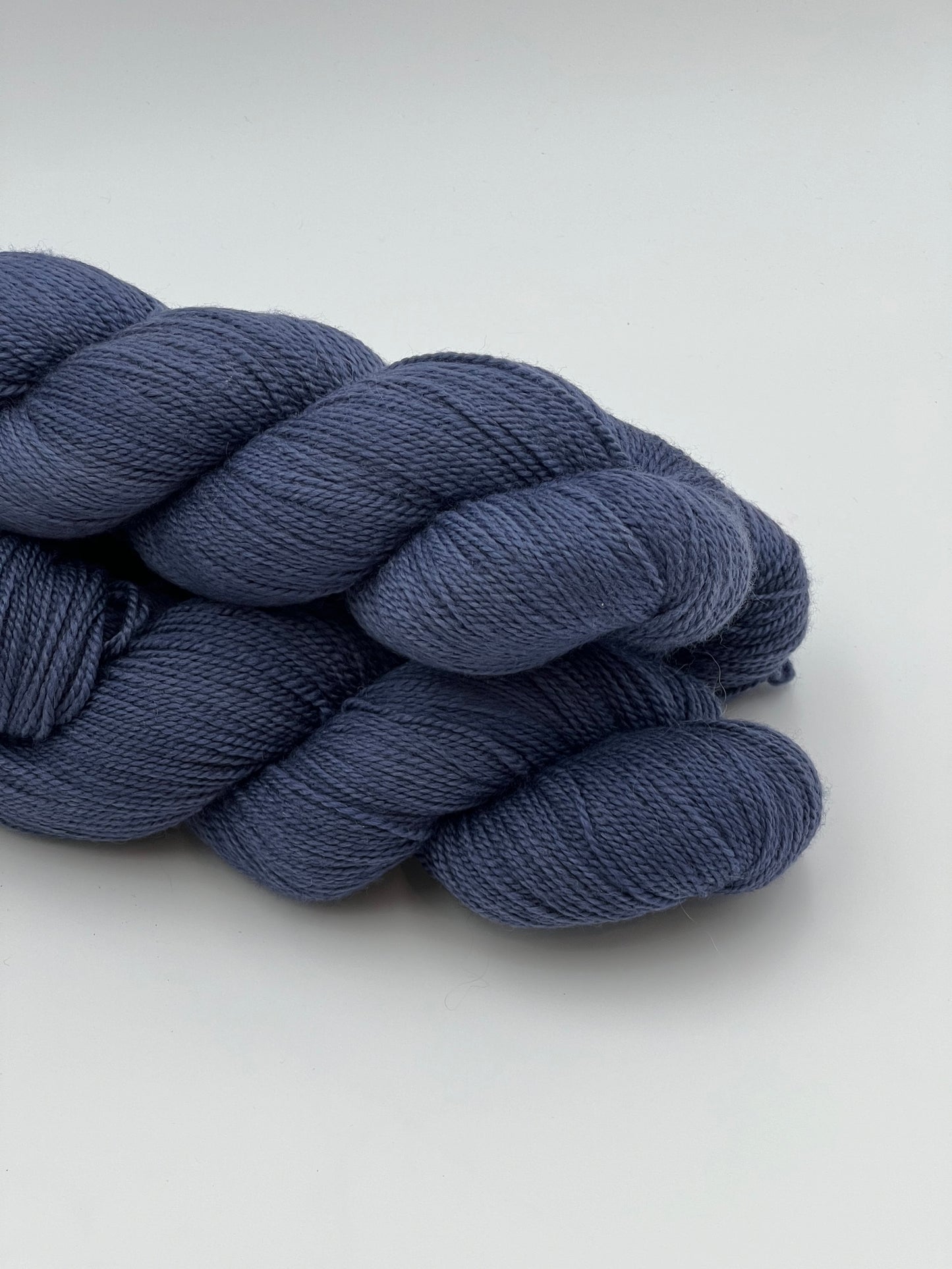 Unik Garn Silky Falkland - Midnatsblå