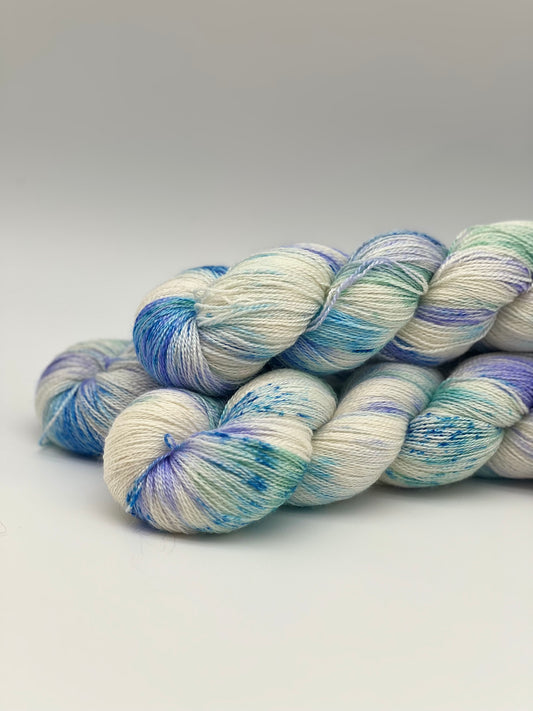 Unik Garn Silk Lace - Blå Anemone