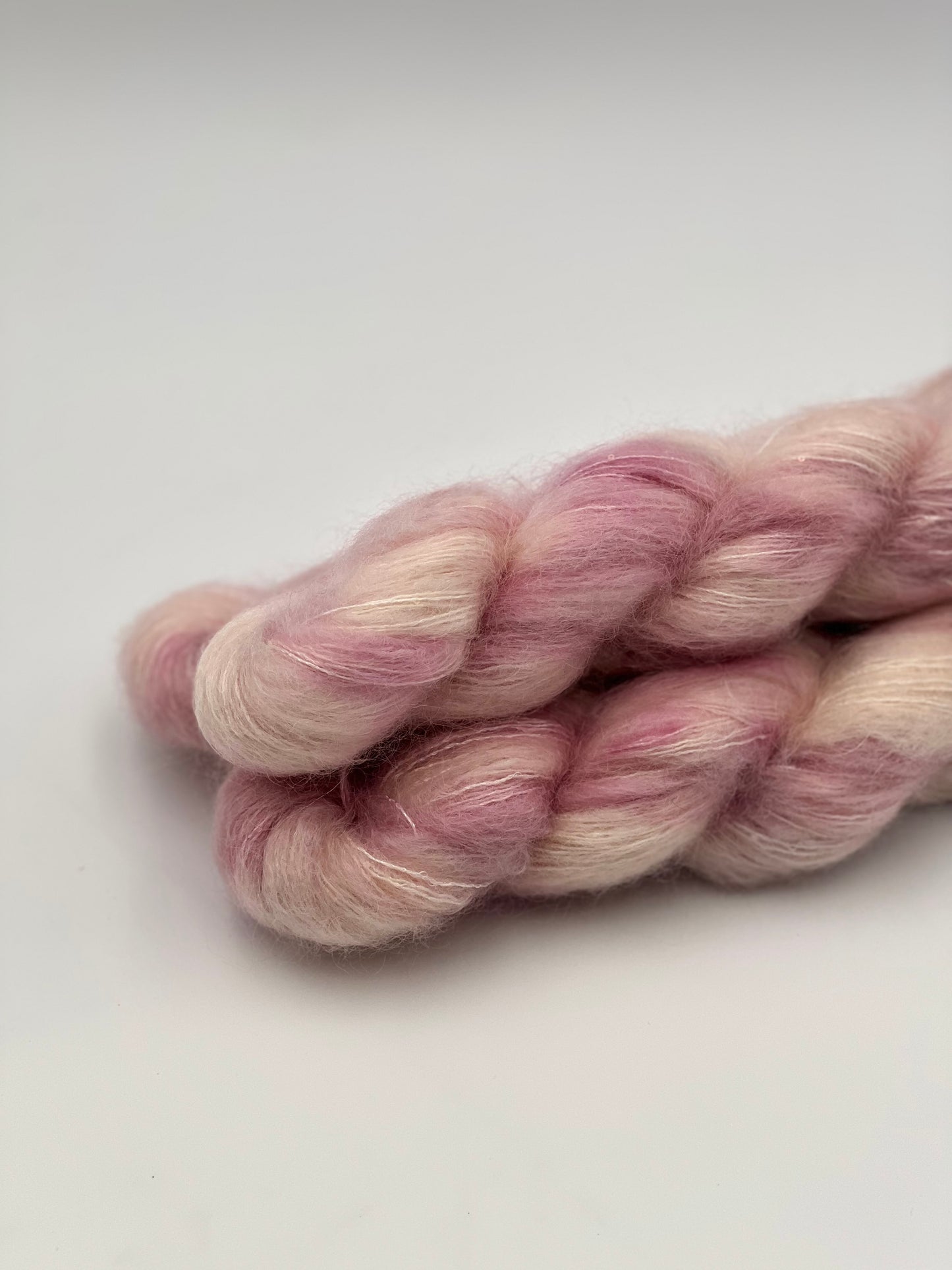 Unik Garn Silk Mohair Sequin  - Ballerina