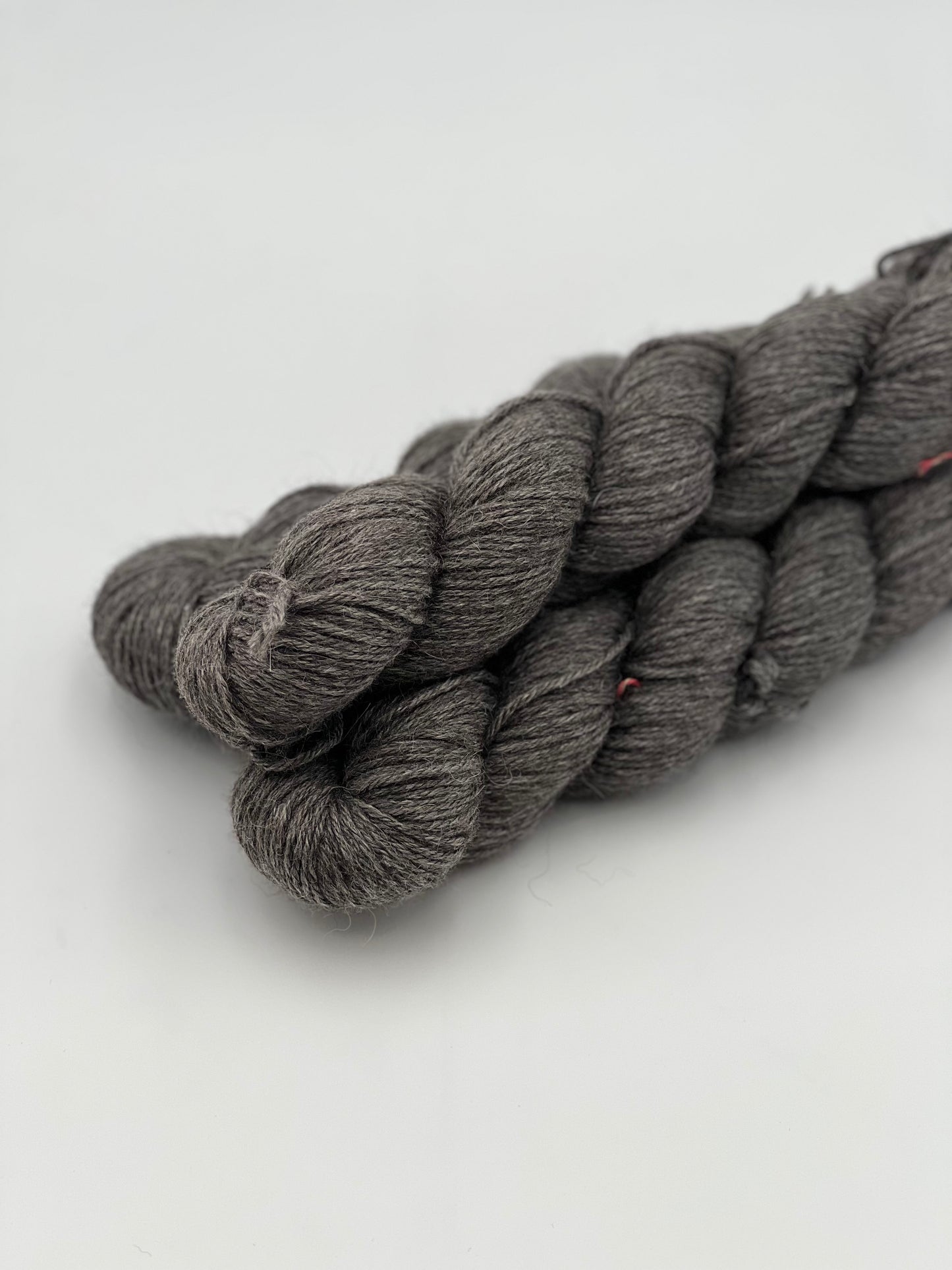 Unik Garn Angel Delight DK - Ufarvet Graphite