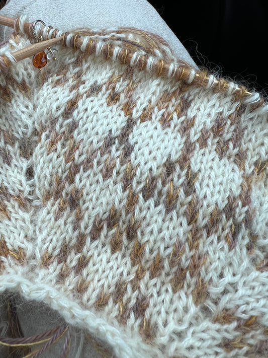 Spot Sweater af Anne Ventzel - “Kaffegrums”