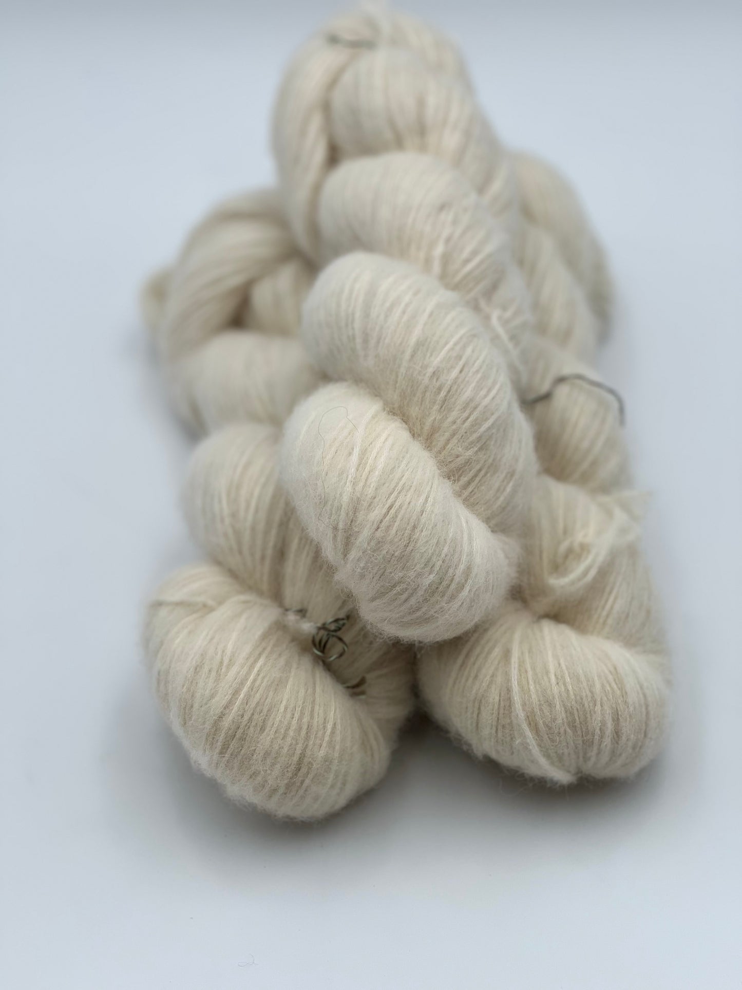 Unik Garn Alpa Blow - Ufarvet