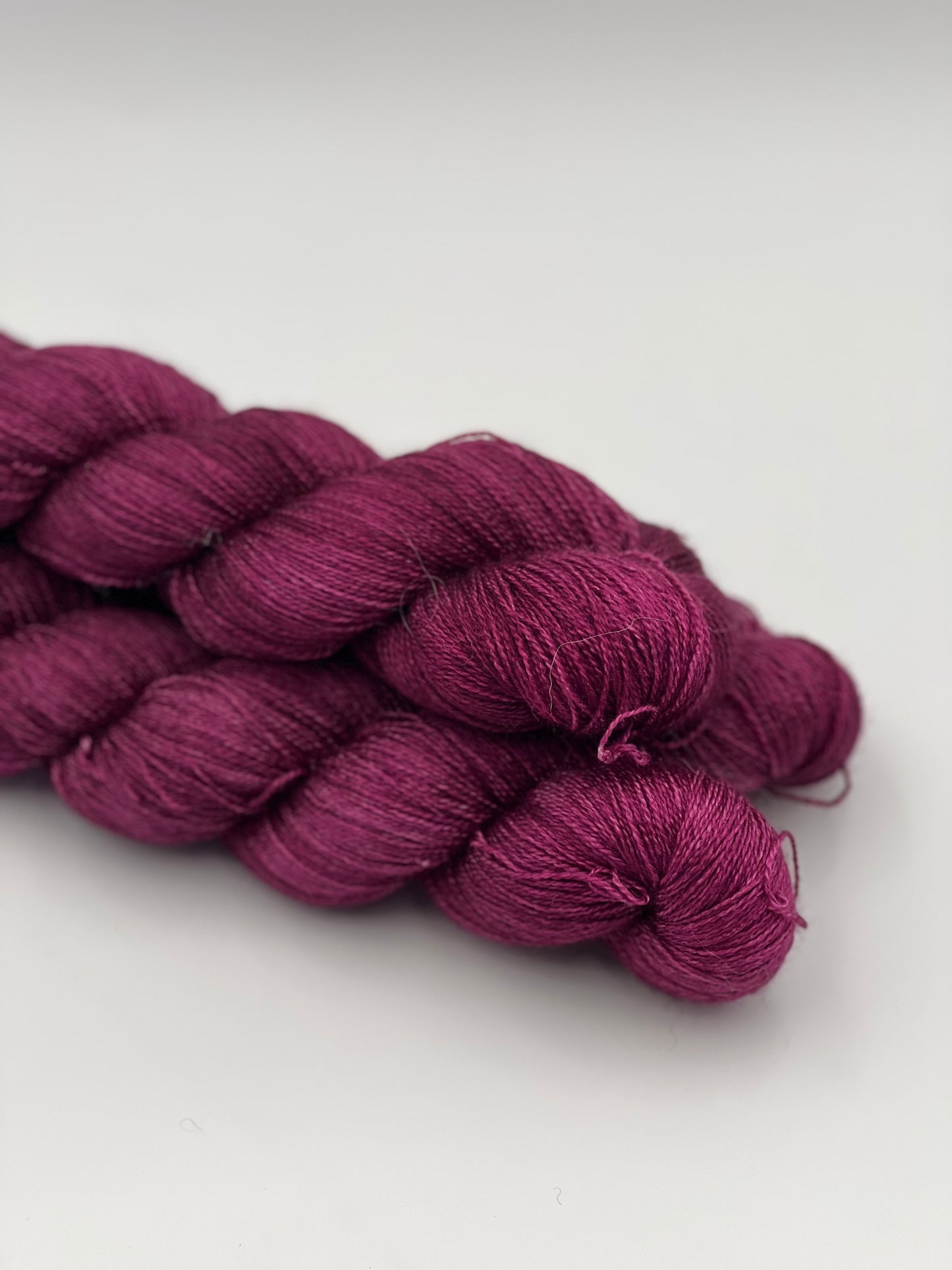 Unik Garn Silk Lace - Wine Rose