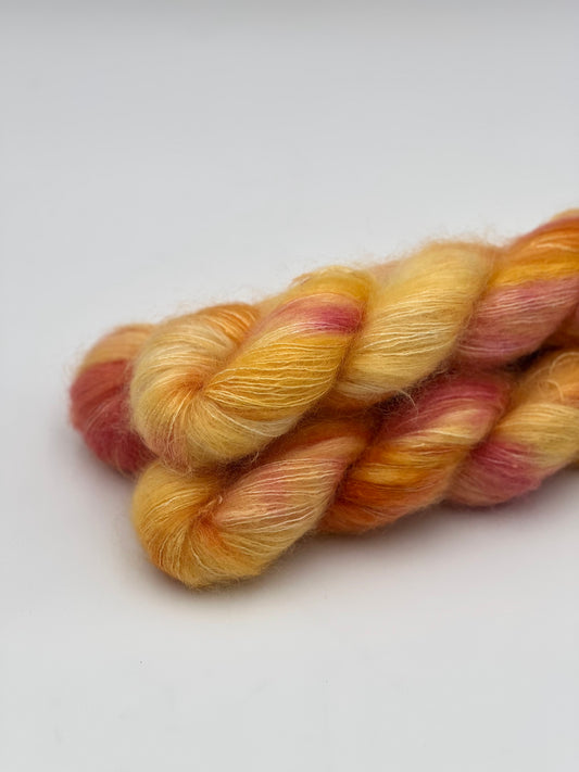 Unik Garn Silk Mohair Sequin  - Kanariefugl
