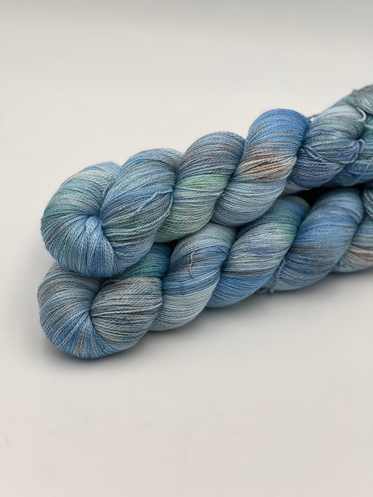 Unik Garn Silk Lace - Bølgebrus
