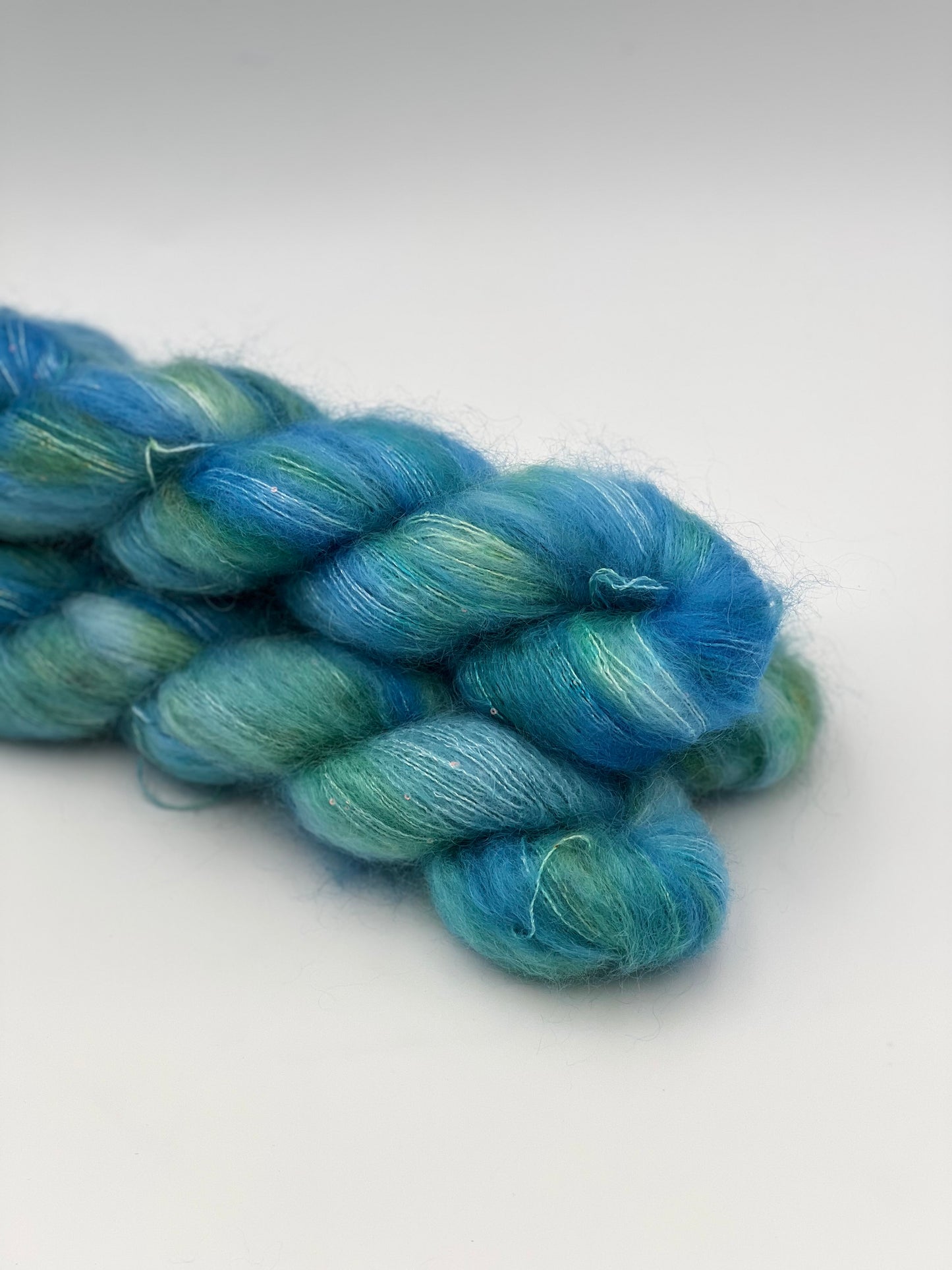 Unik Garn Silk Mohair Sequin - Blåmejse