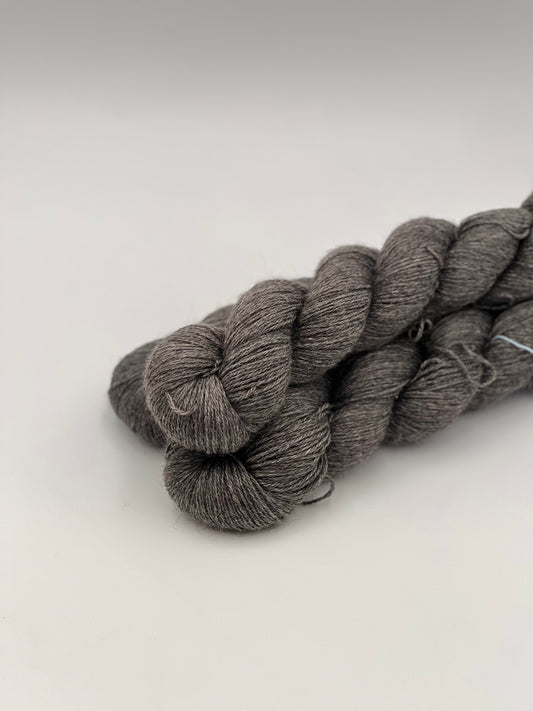 Unik Garn Angel Delight - Ufarvet Graphite