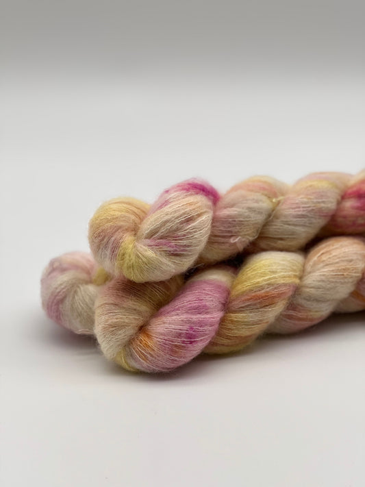 Unik Garn Delux Fluff - Rose Peace
