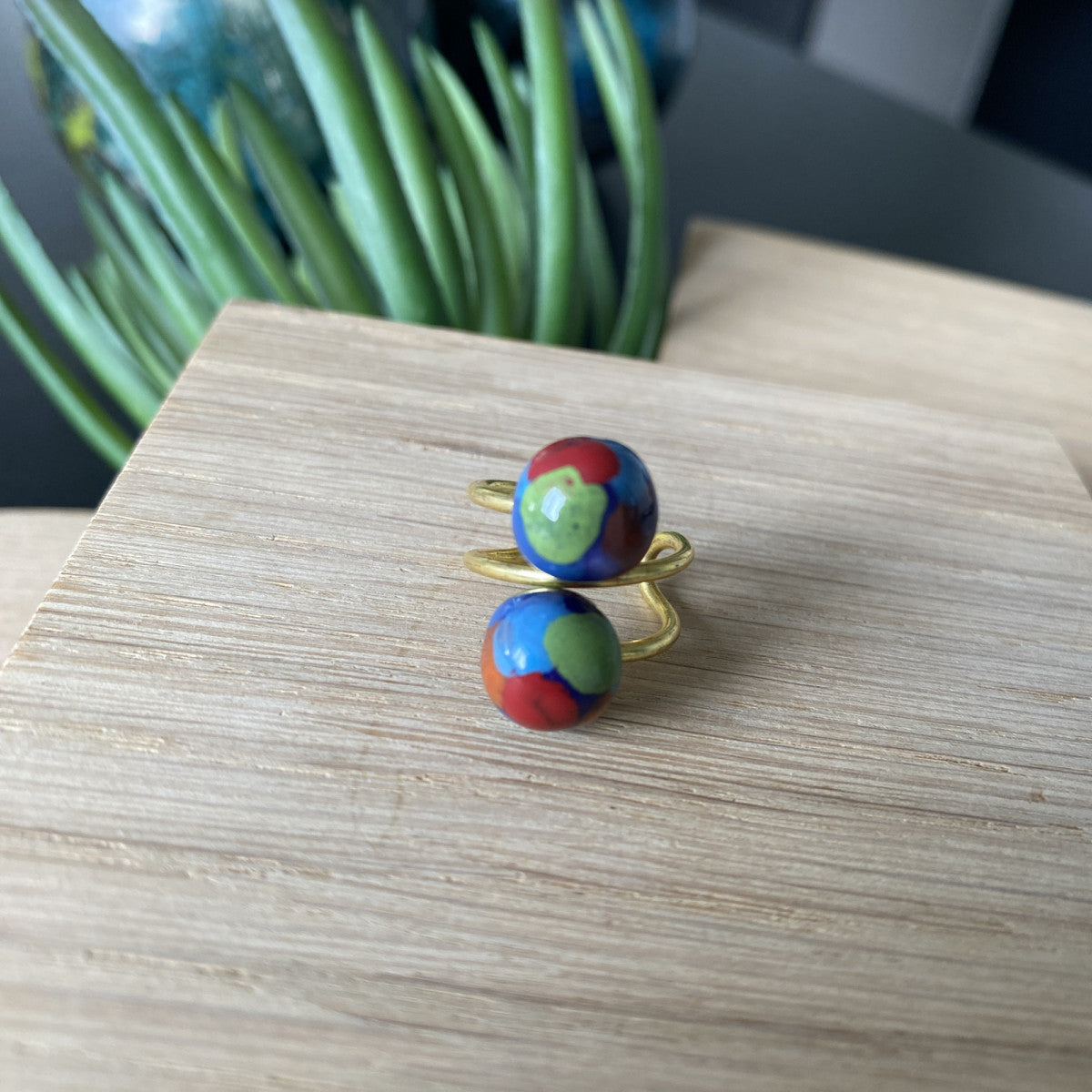 Kazuri Strikkering - Crazy Parrot messing