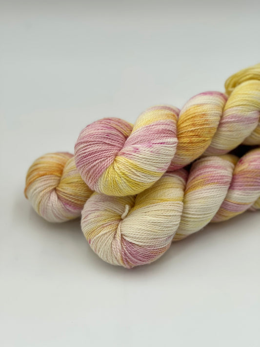 Unik Garn Silky Falkland - Rose Peace