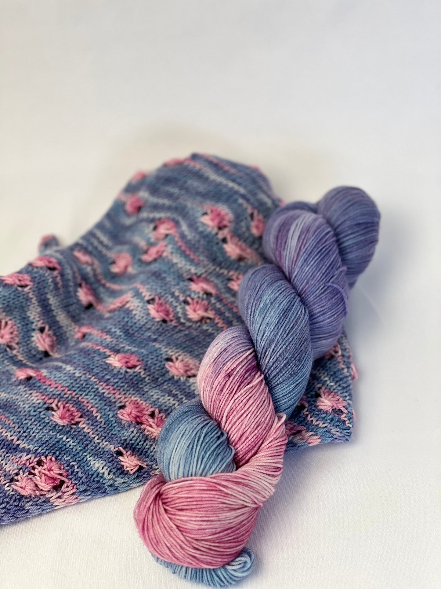 Unik Garn Assigned Pooling Sock - Water Lilies