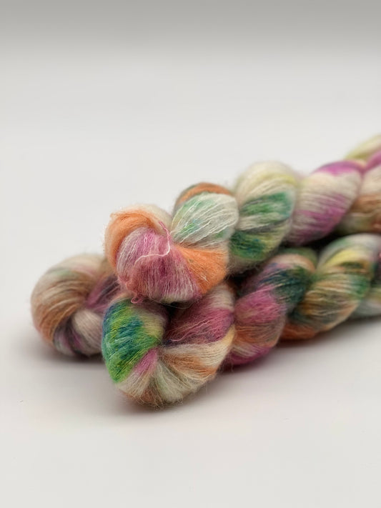 Unik Garn Delux Fluff - Spring Love