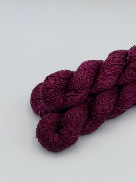Unik Garn Cashmere/Silk - Blackberry