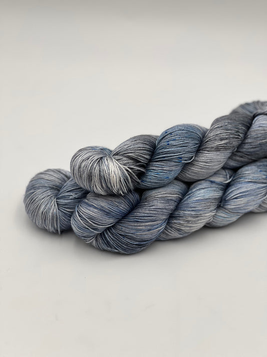 Unik Garn Pure Silk - Skybrud