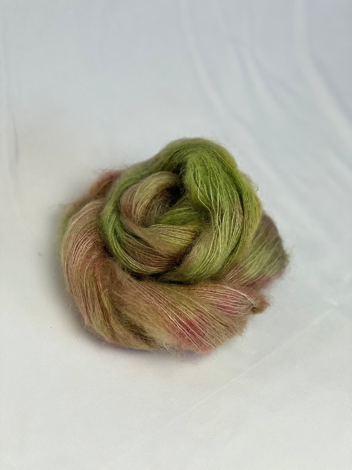 Unik Garn Silk Mohair - Grønne Roser