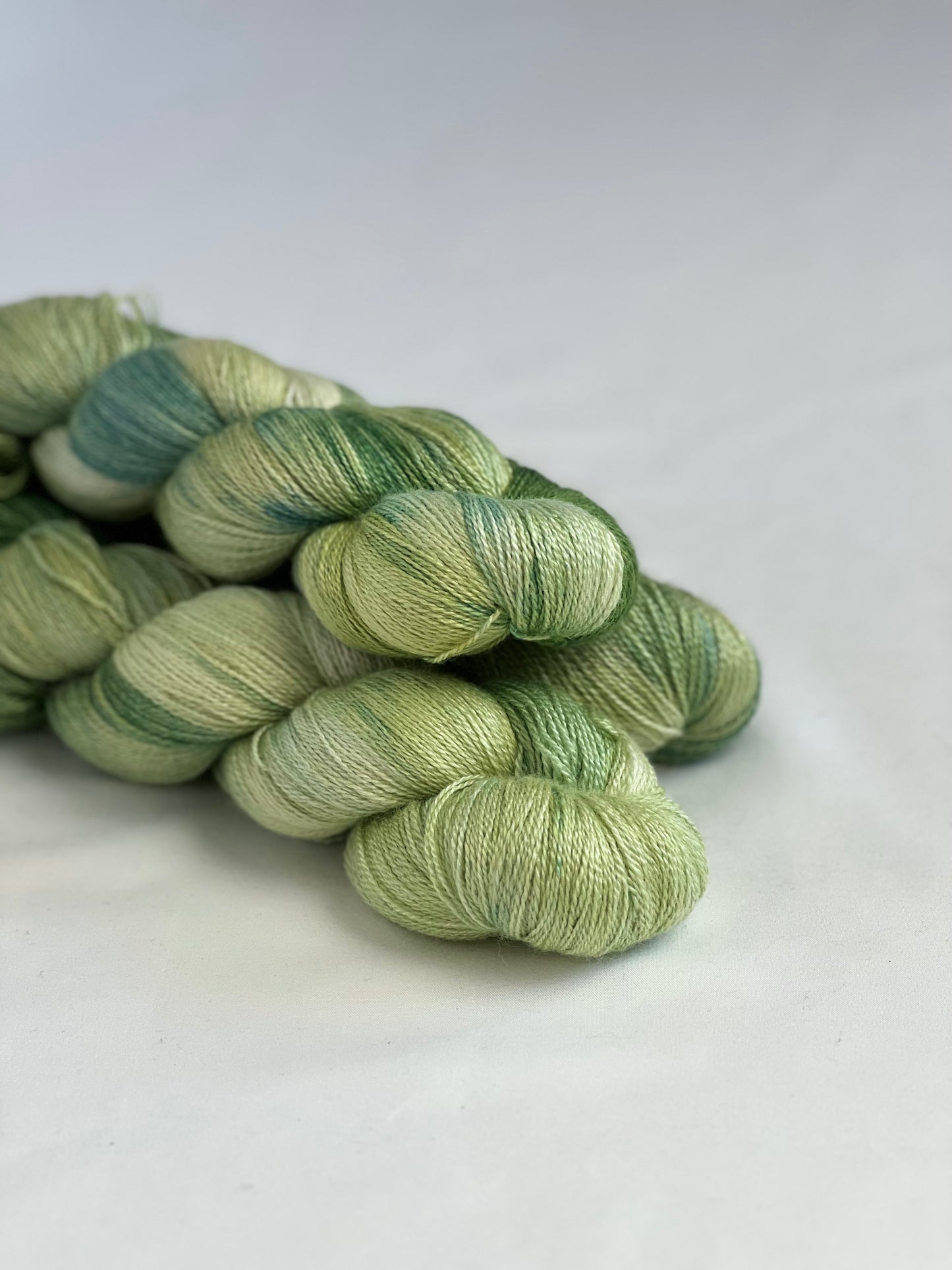 Unik Garn Silk Lace - Grønne Blade